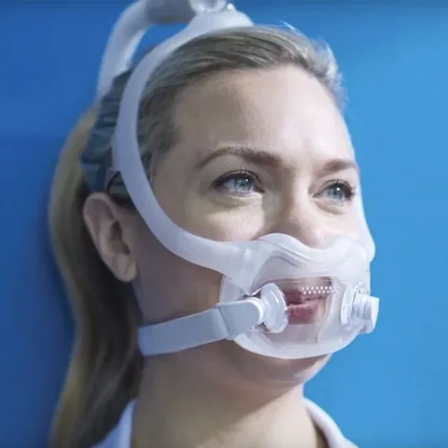 Philips DreamWear Full Face CPAP Mask — cushion and frame detail